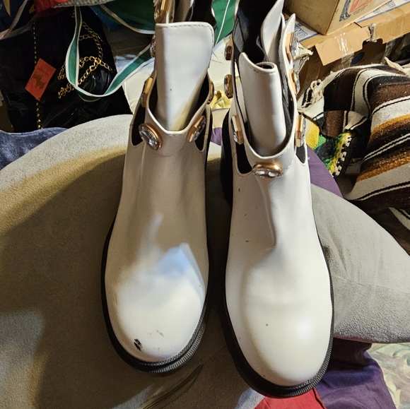 Women's Platform 3/4 White Fashion Ankle boot with Faux Stones - Picture 10 of 15